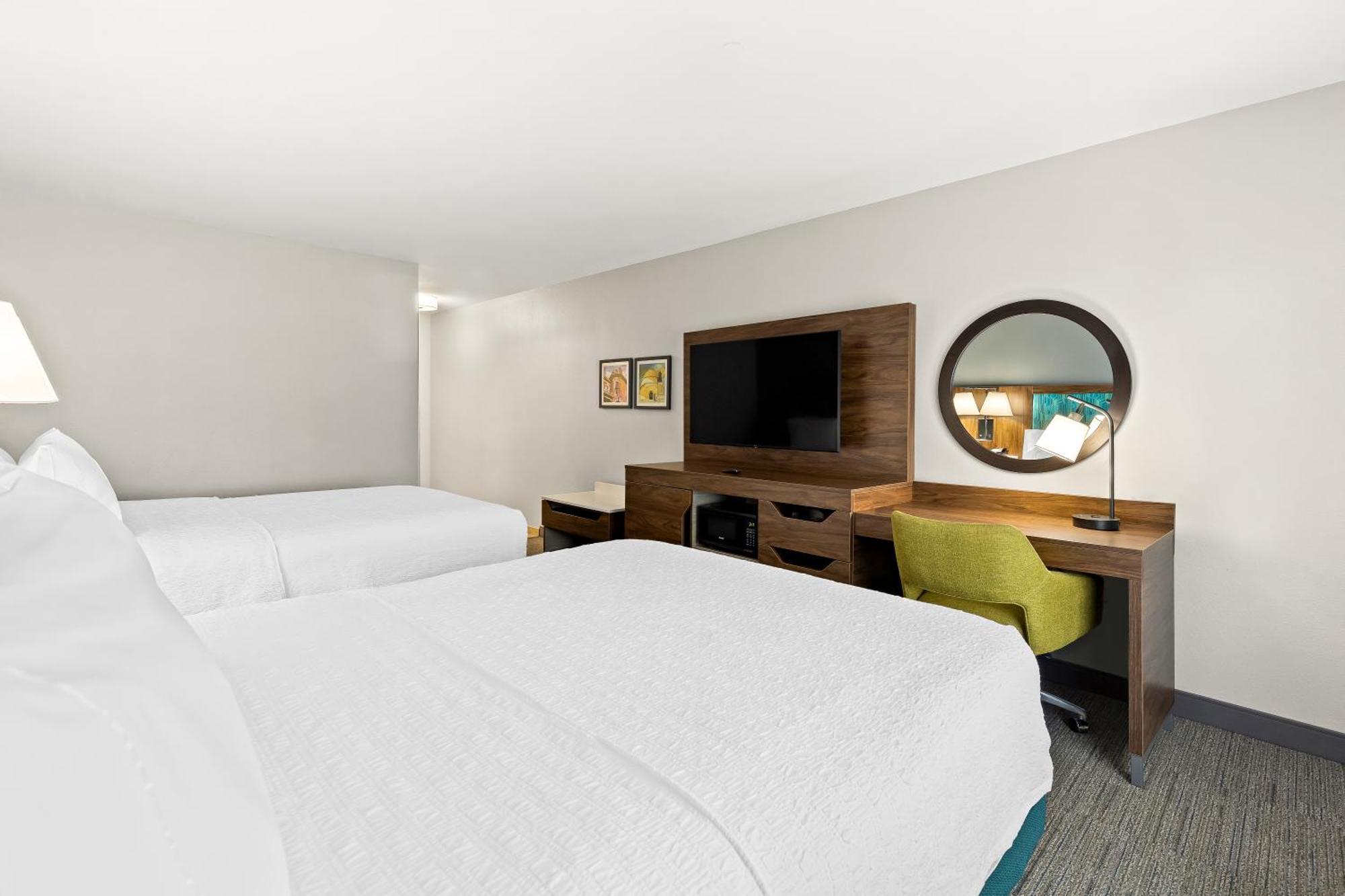 Hampton Inn & Suites Canton Норт-Кантон Экстерьер фото