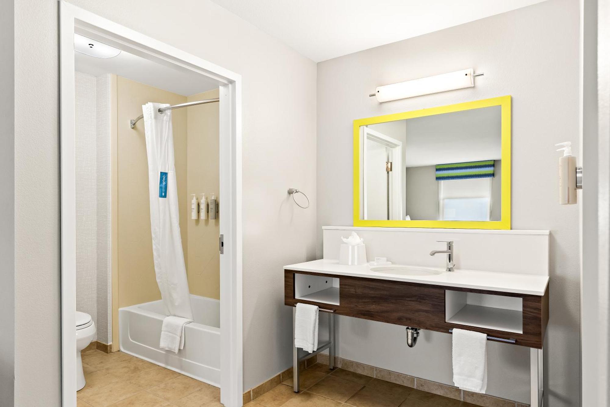 Hampton Inn & Suites Canton Норт-Кантон Экстерьер фото